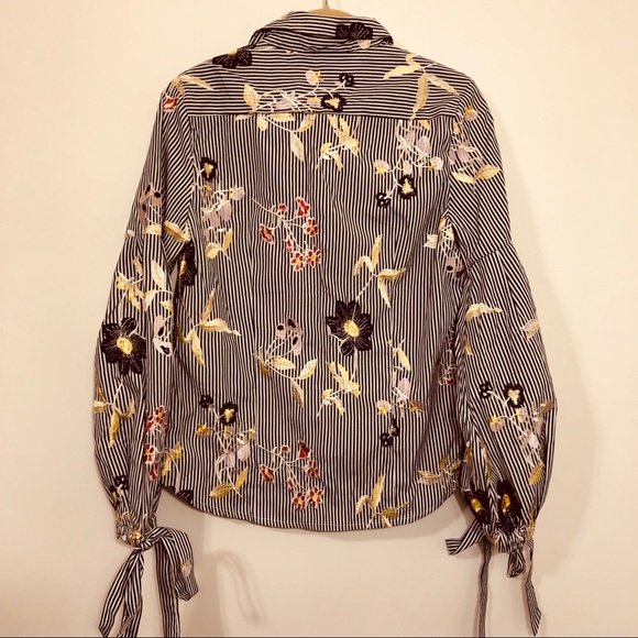 Nanette Lepore black, white striped top embroidery - Picture 6 of 9